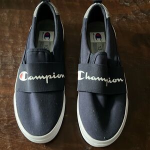 Men’s Navy Blue Champion tennis shoes.  No box but never worn.